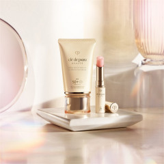 Cle de Peau Beaute Augen- und Lippenpflege UV Protective Lip Treatment SPF 30 УФ защита и Уход за глазами и губами, 4мл