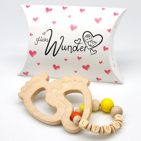 glucksWunder Holz Greifling Beissring Babyfusschen Buche personalisiert mit Name in Geschenkverpackung Деревянное кольцо для прорезывания зубов детские ножки бук персонализированное с именем в подарочной коробке