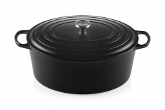 Le Creuset LE CREUSET Br\u00e4ter oval SIGNATURE schwarz LE CREUSET Br&amp;gt;4ter овал SIGNATURE