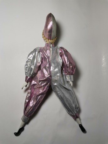 Venice Clown Arlecchino, Венецианская кукла Клоун Арлекин в серебряно-розовом костюме, фарфор, 40см, Италия 1985г
