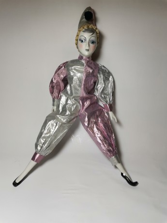 Venice Clown Arlecchino, Венецианская кукла Клоун Арлекин в серебряно-розовом костюме, фарфор, 40см, Италия 1985г
