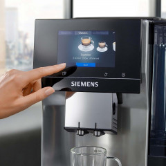 SIEMENS SIEMENS Kaffeevollautomat Kaffeevollautomat EQ.700 App-Steuerung, intuitives Full-Toch Display, Kaffeeautomat Cafemaschine Kaffeemaschine mi Mahlwerk Vollautomat Cafe  Полностью автоматическая кофемашина SIEMENS EQ.700, управление через приложение