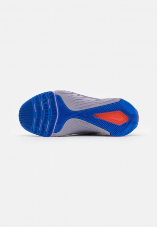Nike Performance METCON 7 Sneaker low pure violet/white/violet haze/lilac/team orange/racer blue METCON 7 кроссовки женские низкие чисто-фиолетовый/белый/фиолетовая дымка/сиреневый/командный оранжевый/гоночный синий