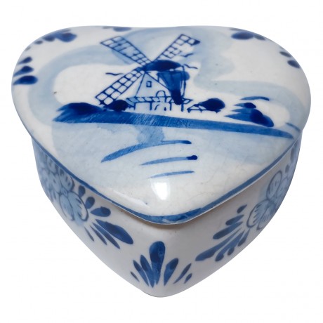 Шкатулка винтажная с амулетом Delft / K&S, фарфор, 8 х 8 см, амулет с цепочкой, Нидерланды, 1970 год.