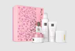 Rituals The Ritual of Sakura Gift Set M, Средний подарочный набор 2024 для ухода за телом &quot;Ритуал Сакуры&quot;: гель, крем, скраб и свеча