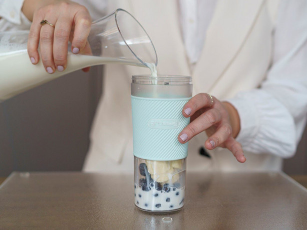 grossag grossag Akku-Smoothie-Maker to-go Hellblau MX 10.08 1380, 67 W  Портативная смузи-машина Grossag на аккумуляторе, голубой MX 10.08 1380, 67 Вт