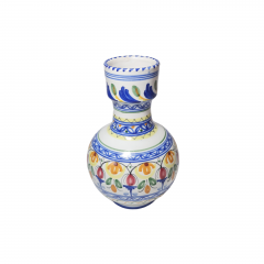 Delft Blue Holland Ваза с разноцветными цветами и синим узором, дельфтский фарфор, ручная роспись, 20 x 11 см, Голландия, 1960-70гг.