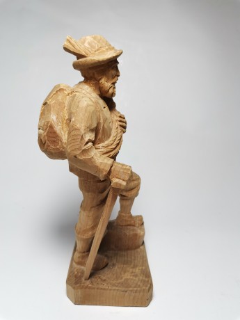 German Wood Adolf Kramer "Heidi", Редчайшая Коллекционная деревянная фигура Адольфа Крамера из к/ф "Хейди", искусно вырезаны мельчайшие детали, полностью ручная работа, 20см, Германия 1940г.