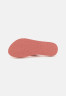 Tommy Hilfiger T-bar sandals soothing pink сандалии с Т-образной перемычкой успокаивающий розовый