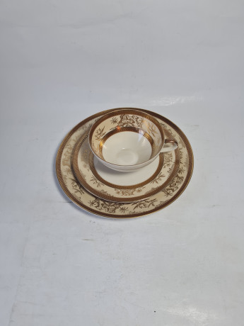 Чайное трио винтажное Mitterteich Bavaria / коллекция Tokio в светло-желтых тонах с золотым декором, фарфор, Германия, 1970-80гг.