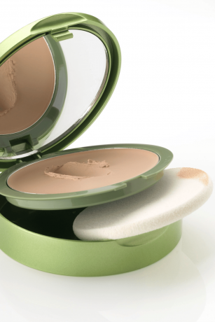 alverde NATURKOSMETIK Компактная тональная основа light-beige 010, 9 г