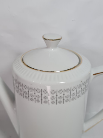 Кофейник винтажный Queen Fine Porcelain / Form Osaka, фарфор, 22 см, Германия, 1960-70гг.