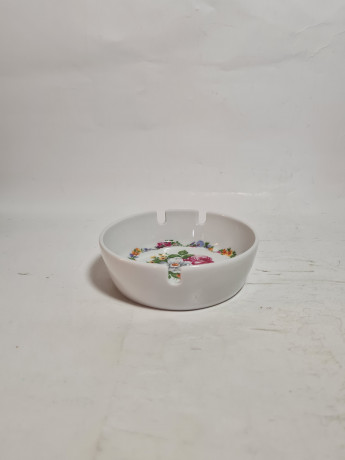Пепельница винтажная Zsolnay с цветочным декором, фарфор, 11 см, Венгрия, 1970-80гг.