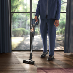 AEG AEG Akku-Hand-und Stielstaubsauger ULTIMATE 7000 (AP71A142XN), beutellos, extrem leicht 2,2 kg, 60 % Recyclingmaterial, bis zu 50 Min. Laufzeit  Беспроводной ручной пылесос AEG ULTIMATE 7000 (AP71A142XN), без мешка, очень легкий, 2,2 кг, 60 % перерабо
