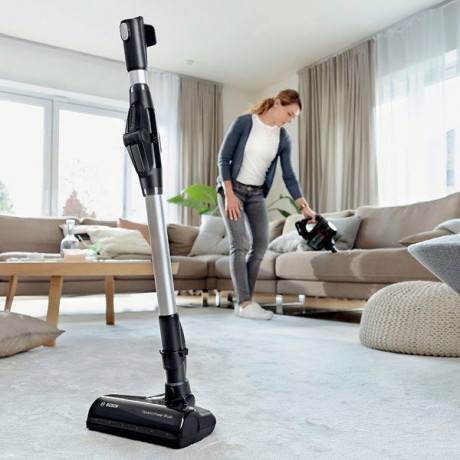 BOSCH BOSCH Akku-Stielstaubsauger Unlimited 7 BKS711XXL, beutellos, 40 Min. Laufzeit, knickbares Rohr, inkl. umfangreichen Zubehor  Беспроводной пылесос BOSCH Unlimited 7 BKS711XXL, без мешка, время работы 40 минут, гибкая трубка, включая широкий выбор ак