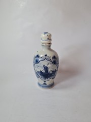 Кувшин винтажный с крышкой-пробкой Delft Blue / Erven Lucas Bols Amsterdam 1575 &quot;Мельницы&quot;, фарфор, 18 x 13см, 1950-60гг.