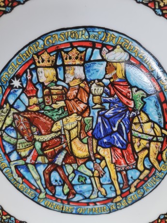 DE LIMOGES Коллекционная тарелка "Рождественский Витраж: Волхвы, ведомые звездой", сертификат BA-137, 21 см, Франция, 1982г.