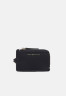 Tommy Hilfiger LIFE SATCHEL SET Handbag space blue LIFE SATCHEL SET Сумочка космический синий