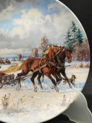 Тарелка декоративная винтажная Seltmann Weiden &quot;Прогулка на санях&quot;, №A7384, фарфор, 19 см, Германия, 1989 год.