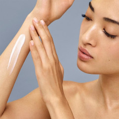 Biotherm Eau Vitaminée Revitalizing &amp; Hydrating Body Milk   Молочко для тела 400мл