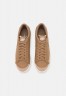 Nike Sportswear W BLAZER LOW PLATFORM Sneaker low dark driftwood/sail W BLAZER LOW PLATFORM Низкие кроссовки женские темная коряга/парус