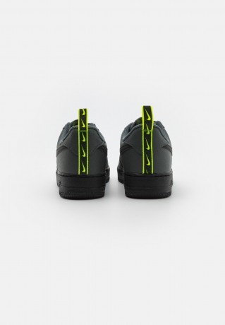 Nike Sportswear AIR FORCE 1 07 WT UNISEX Sneaker low iron grey/black/volt AIR FORCE 1 07 WT UNISEX Низкие кроссовки женские утюг серый/черный/вольт