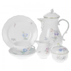Meissen Meissen  'Neuer Ausschnitt - Blume 2 seitlich leichte Manier gestreut bunt mit Goldrand' Kaffeeservice 6 Personen 21-tlg. Мейсен &quot;Новый срез - цветок 2 стороны светлый манер разбросаны красочные с золотым ободком&quot; кофейный сервиз 6 персон 21 шт.