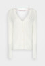 Tommy Hilfiger SOFT V-NECK CARDIGAN Cardigan ecru МЯГКИЙ КАРДИГАН С V-ОБРАЗНЫМ ВЫРЕЗОМ Кардиган экрю