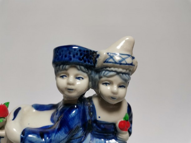 Delft Holland, Делфтский фарфор Коллекционная статуэтка "Парочка на велосипеде" Голландия, 10см х 12см х 3,5см