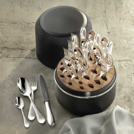 Robbe & Berking Robbe & Berking Martele - 150 g versilbert The Box inklusive 24-tlg. Menubesteck-Set Frozen Black Robbe &amp; Berking Martele - 150 г посеребрения Коробка, включающая 24 шт. Набор столовых приборов Frozen Black
