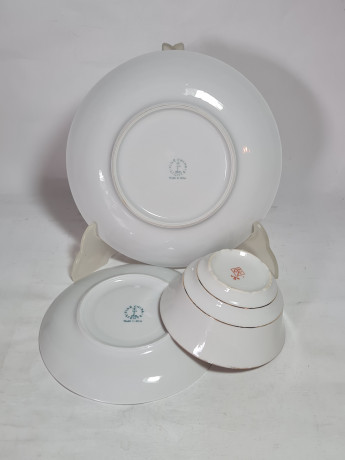 Чайное трио винтажное Lichte с золотистым декором, костяной фарфор, ГДР, 1960-70гг.