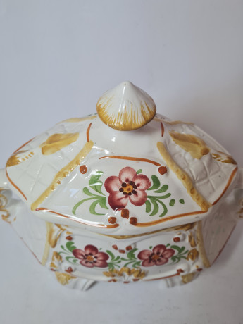 Сухарница винтажная большая Bassano с цветочным рисунком, ручная роспись, фарфор, 25 x 21 см, Италия, 1960-70гг.