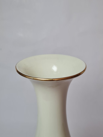 Ваза винтажная Royal KM Bavaria, белый фафор с декором и позолоченным ободком "Розовая роза", 28,5 x 8см / 3,5см, Германия, 1960-70гг.