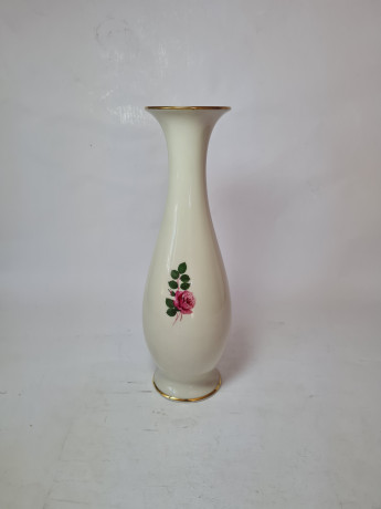 Ваза винтажная Royal KM Bavaria, белый фафор с декором и позолоченным ободком "Розовая роза", 28,5 x 8см / 3,5см, Германия, 1960-70гг.