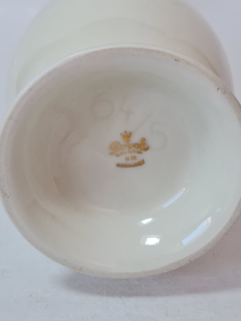 Ваза винтажная Royal KM Bavaria, белый фафор с декором и позолоченным ободком "Розовая роза", 28,5 x 8см / 3,5см, Германия, 1960-70гг.