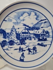 Hutschenreuther 1814 Винтажная тарелка эксклюзивно для Нидертхальского двора &quot;Зима&quot;, 20см, Германия, 1970-80гг.