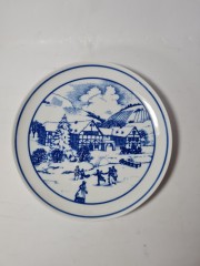 Hutschenreuther 1814 Винтажная тарелка эксклюзивно для Нидертхальского двора &quot;Зима&quot;, 20см, Германия, 1970-80гг.