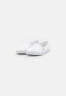 Tommy Hilfiger ESSENTIAL KESHA  Trainers white ESSENTIAL KESHA Кроссовки белый