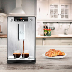 Melitta Melitta Kaffeevollautomat Solo E 950-111, Organic Silver, Perfekt fur Cafe creme  Espresso, nur 20cm breit  олностью автоматическая кофемашина Melitta Solo E 950-111, органическое серебро, идеально подходит для приготовления крем-эспрессо в кафе, 
