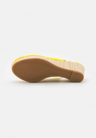 Tommy Hilfiger ICONIC ELBA SLING BACK WEDGE Platform sandals vivid yellow ICONIC ELBA SLING BACK WEDGE Сандалии на платформе ярко-желтый