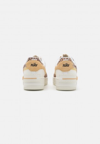 Nike Sportswear W AF1 SHADOW Sneaker low sail/multicolor/sesame/black W AF1 SHADOW Низкие кроссовки женские парус/разноцветный/кунжут/черный