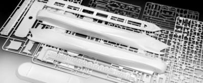 Revell Queen Mary 2  королева мария 2