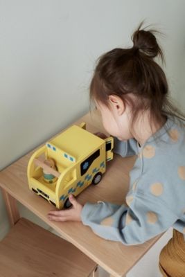 Kids Concept Krankenwagen Aiden 5-teilig Autospielesets Набор из 5 машинок Ambulance Aiden из 5 предметов