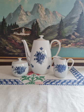 King Fine Porcelan Фарфоровый набор для чая "Синие цветы": Чайник, сахарница, молочник, Германия, 1960-70гг.