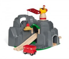 BRIO Grosse Goldmine mit Sound-Tunnel Большой золотой рудник со звуковым туннелем