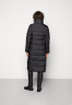 Tommy Hilfiger GLOBAL MAXI Down coat black GLOBAL MAXI Пуховик черный
