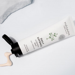 MADARA Deep Moisture Daily Defense Creme 60ml  Deep Moisture Крем для ежедневной защиты 60мл