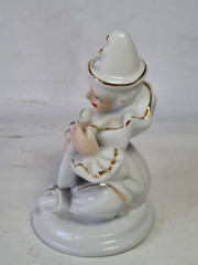 Фигурка винтажная Im Stil Limoges &quot;Белый клоун с мандолиной&quot;, фарфор, 11 x 6,5 см, Франция, 1960-70гг.