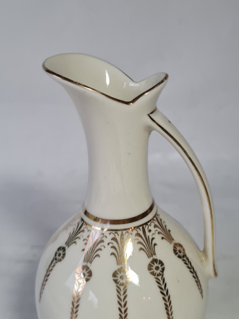 Ваза-кувшин винтажная Bavaria с золотым орнаментом, средняя, фарфор, 16.5 см, Германия, 1960-70гг.