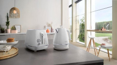 De'Longhi De'Longhi Wasserkocher Distinta Moments, KBIN 2001.W – Sunshine White, 1,7 l, 2000 W  Чайник De&amp;#39;Longhi Distinta Moments, KBIN 2001.W Sunshine White, 1,7 л, 2000 Вт